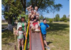 03bdaac5b226c33fc9e69f84a73fb485-1