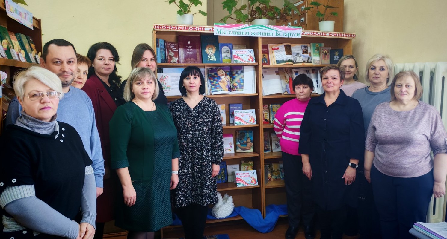 Обзор выставки ”Мы славим женщин Беларуси“